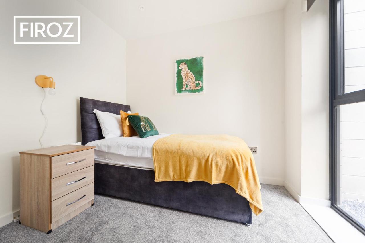 Spacious 4 Bedroom 3 Bath House For Families & Contractors With Free Parking, Fast Wi-Fi & Netflix By Firoz Property Management 利兹 外观 照片